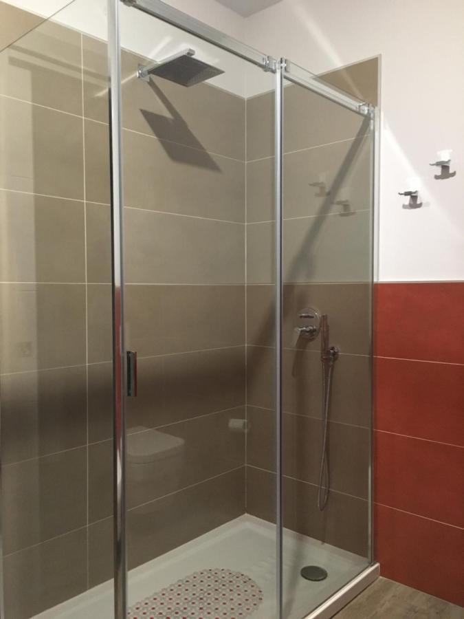 B&B Arcobaleno Longone al Segrino Екстериор снимка